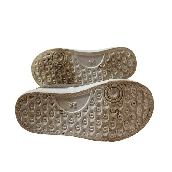 Muk Luks Kids Shark Slip-On Shoes Size 8 - Picture 8 of 8